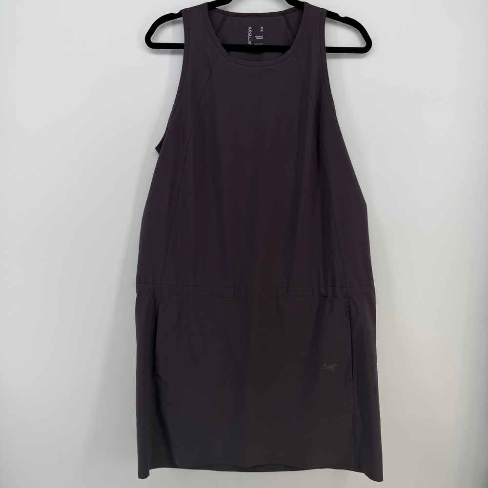 Arc'teryx Contenta Dress Women's Medium Dimma Plum Gray Sleeveless Travel